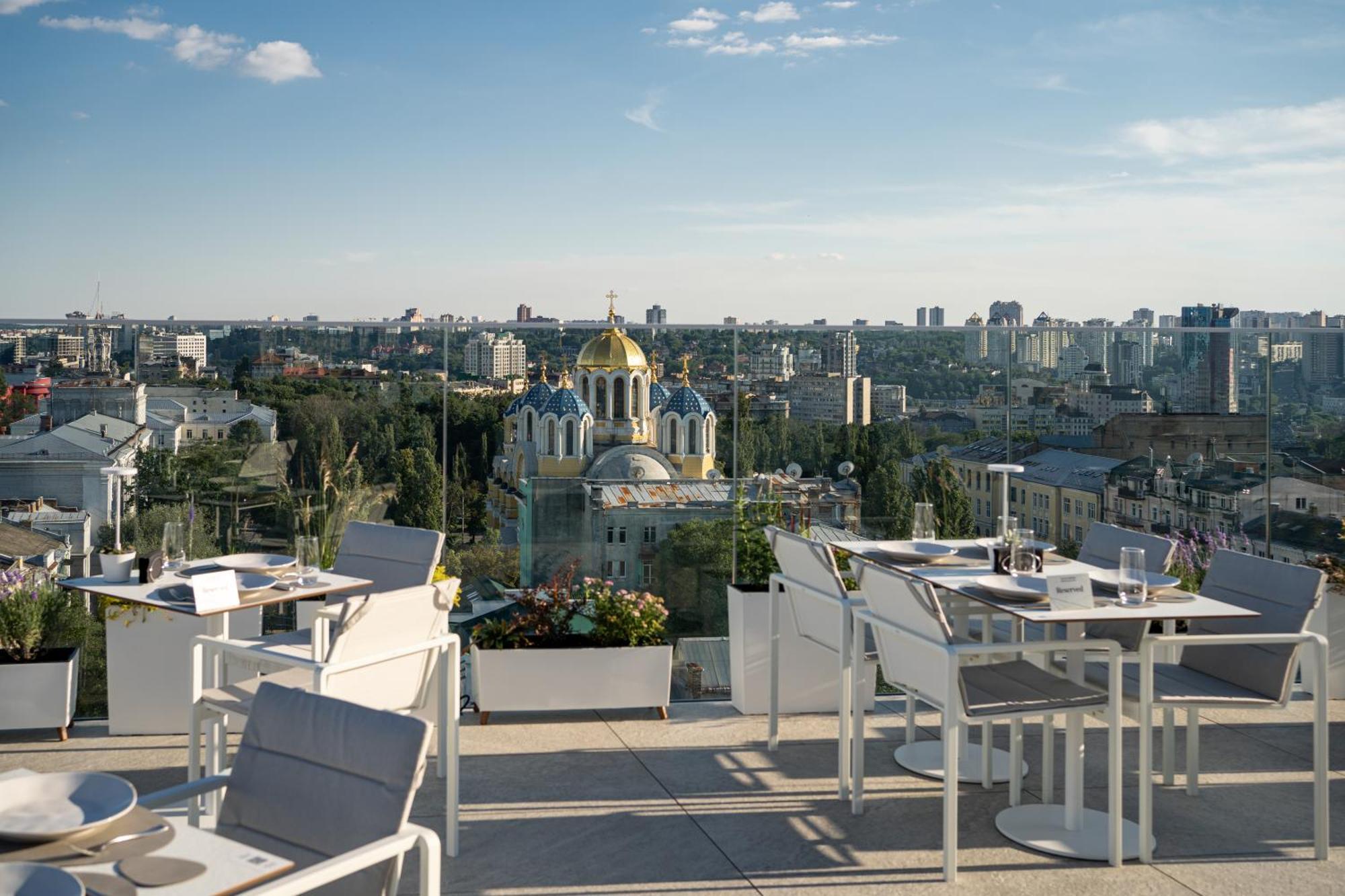 11 Mirrors Design Hotel Kiev Exteriör bild
