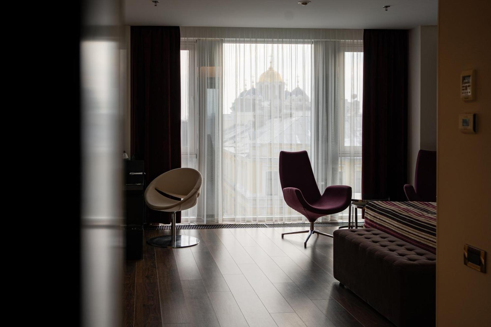 11 Mirrors Design Hotel Kiev Exteriör bild
