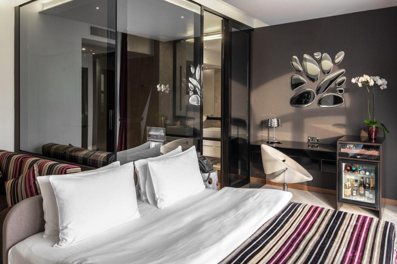 11 Mirrors Design Hotel Kiev Exteriör bild